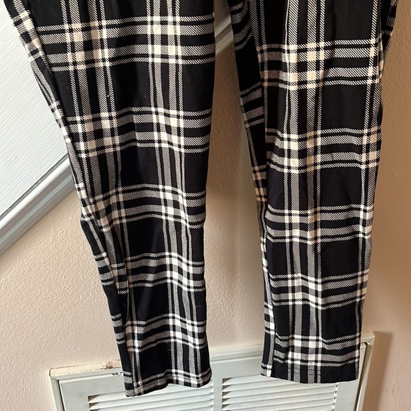 Torrid Black & White Plaid Leggings - Picture 3 of 6